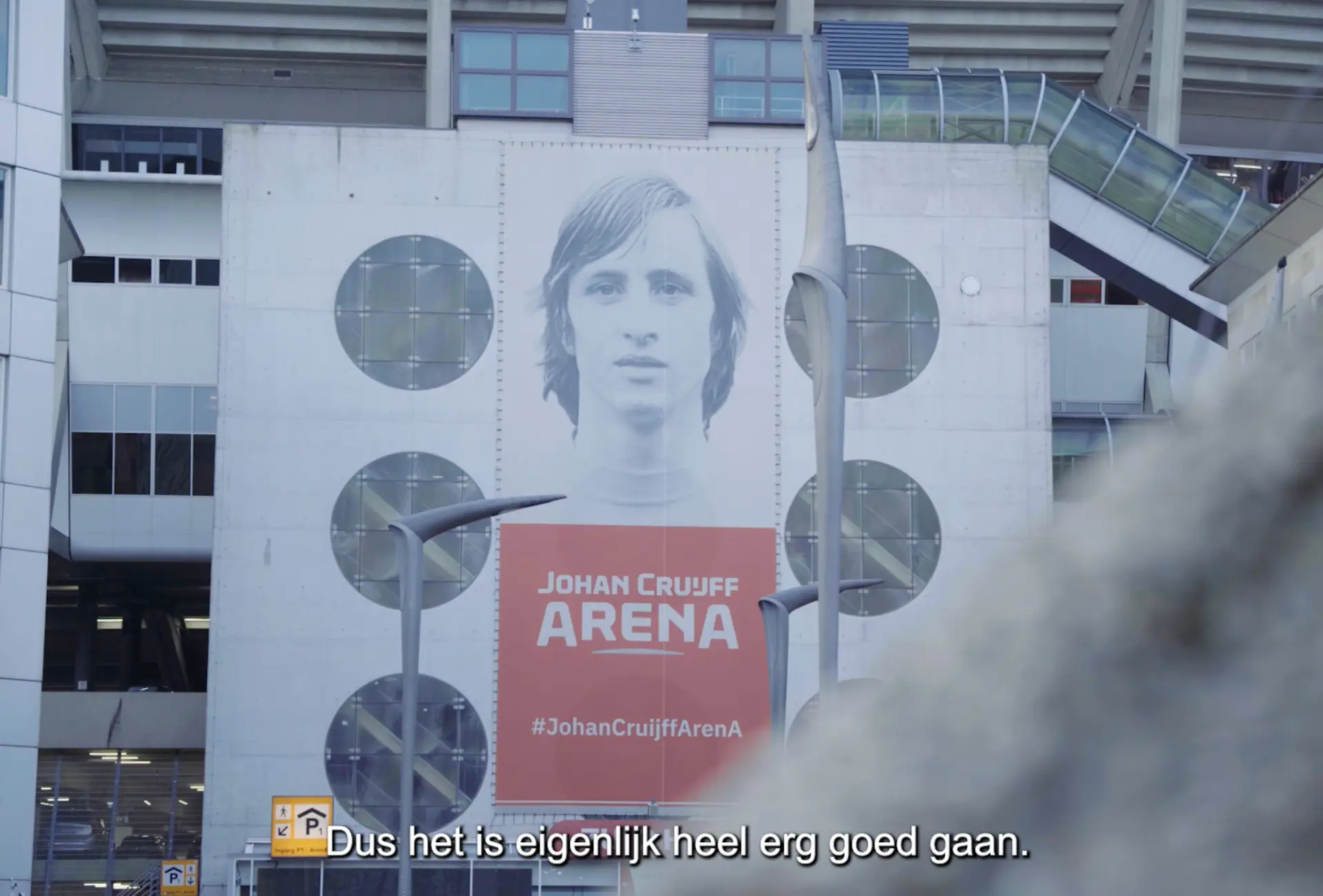 Man op de tribune van de Johan Cruijff ArenA